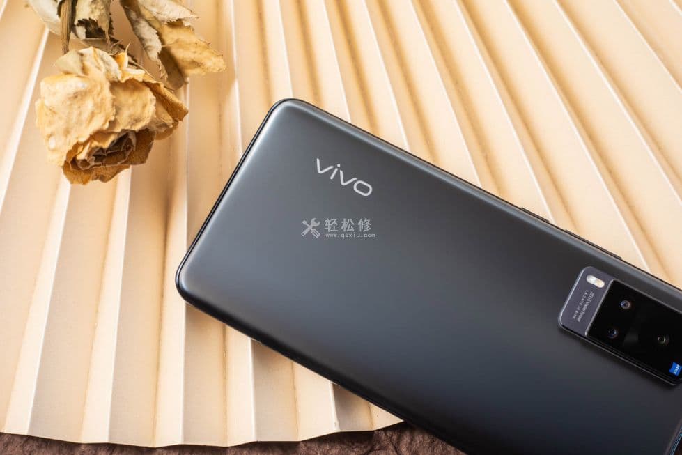 如何辨别是否为正品新机的iqoo手机? 如何辨别是否为正品新机的iqoo手机?