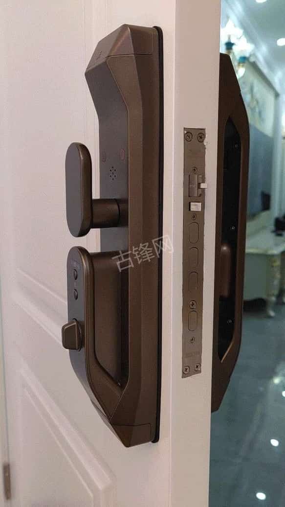 东港门锁安装师傅电话_东港智能锁安装配送联系号码 东港门锁安装师傅电话_东港智能锁安装配送联系号码