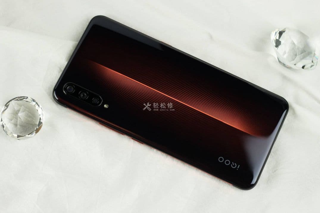 如何将iQOO手机与电脑连接并进行数据传输? 如何将iQOO手机与电脑连接并进行数据传输?